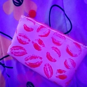 Lip makeup bag